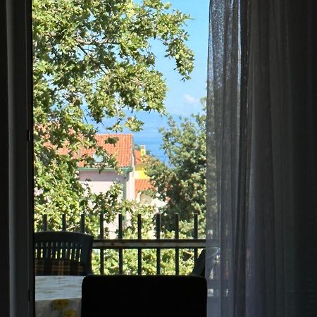 Apartmani Ana Malinska Bagian luar foto