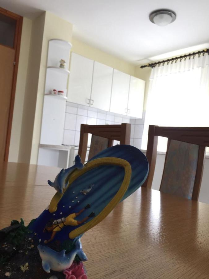 Apartmani Ana Malinska Bagian luar foto