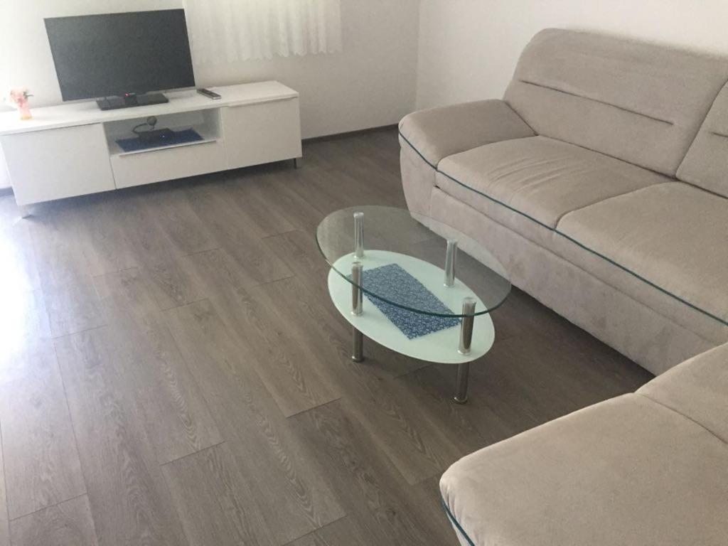 Apartmani Ana Malinska Bagian luar foto