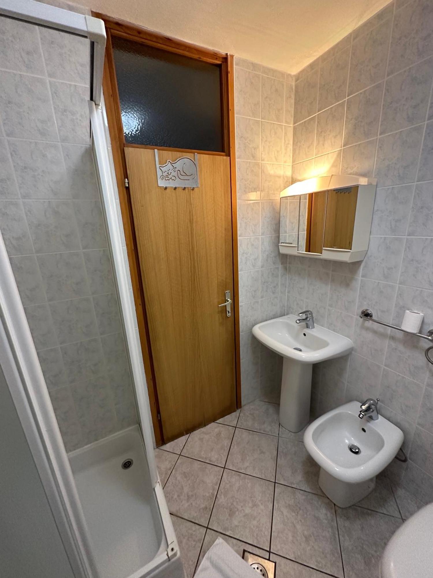 Apartmani Ana Malinska Bagian luar foto