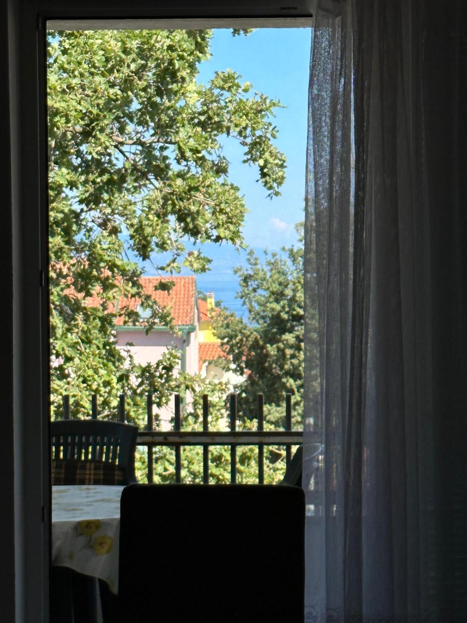 Apartmani Ana Malinska Bagian luar foto